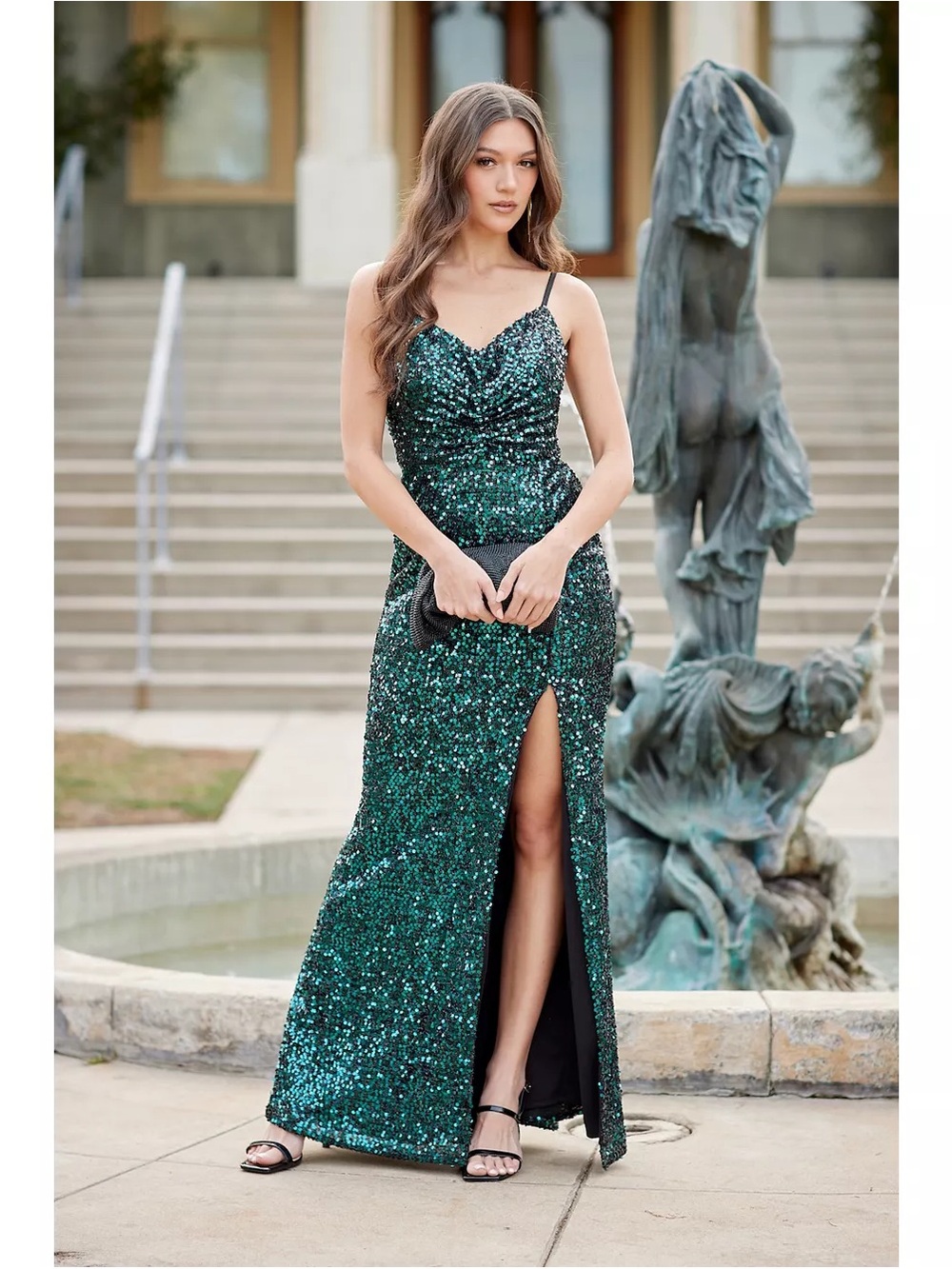 Juniors' Violet Weekend Sequin Side Slit Gown/ size: 7/8